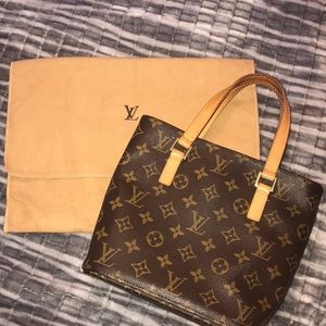 LOUIS VUITTON VAVIN PM IN GREAT CONDITION!